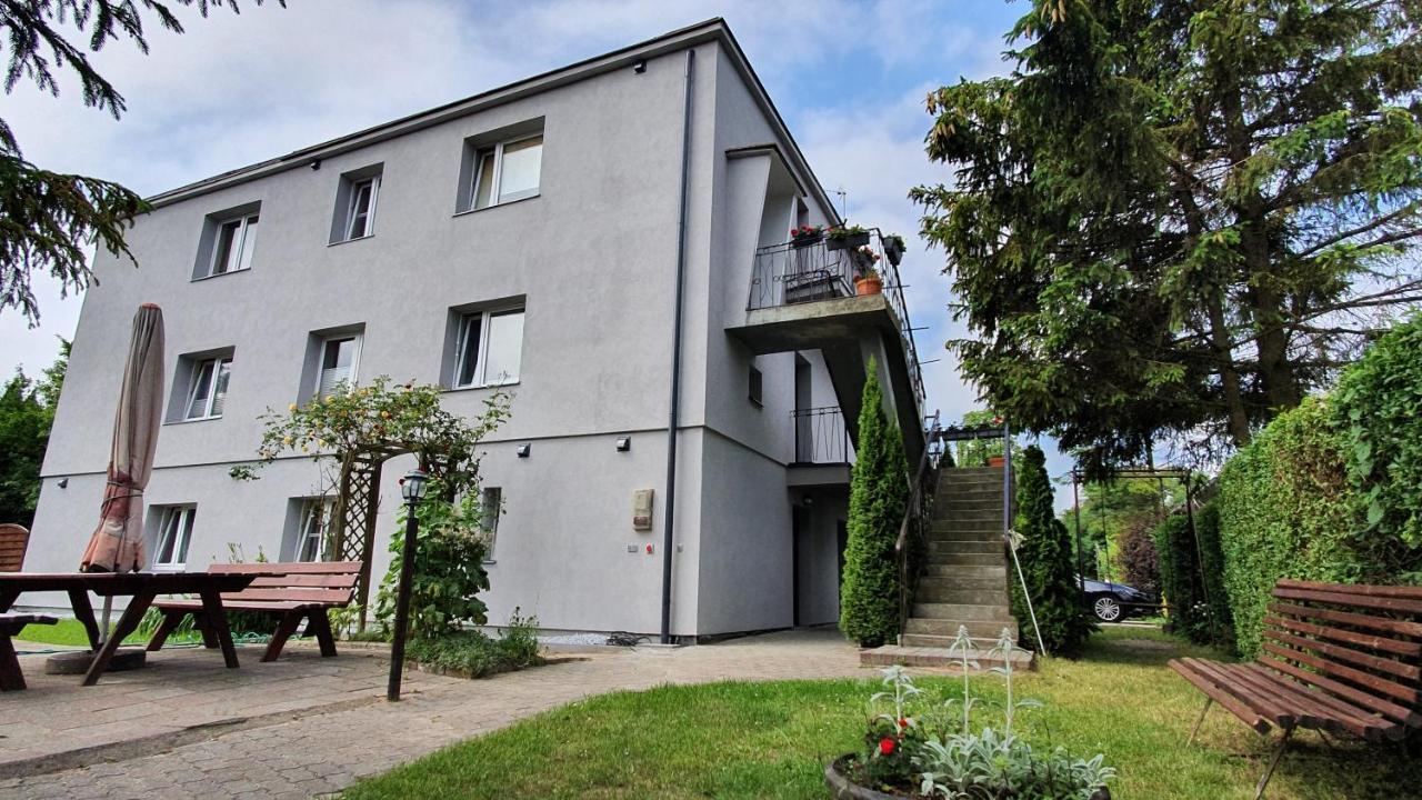 "U Izy" Pokoje Goscinne I Przyczepy Campingowe Mielno  Exterior photo